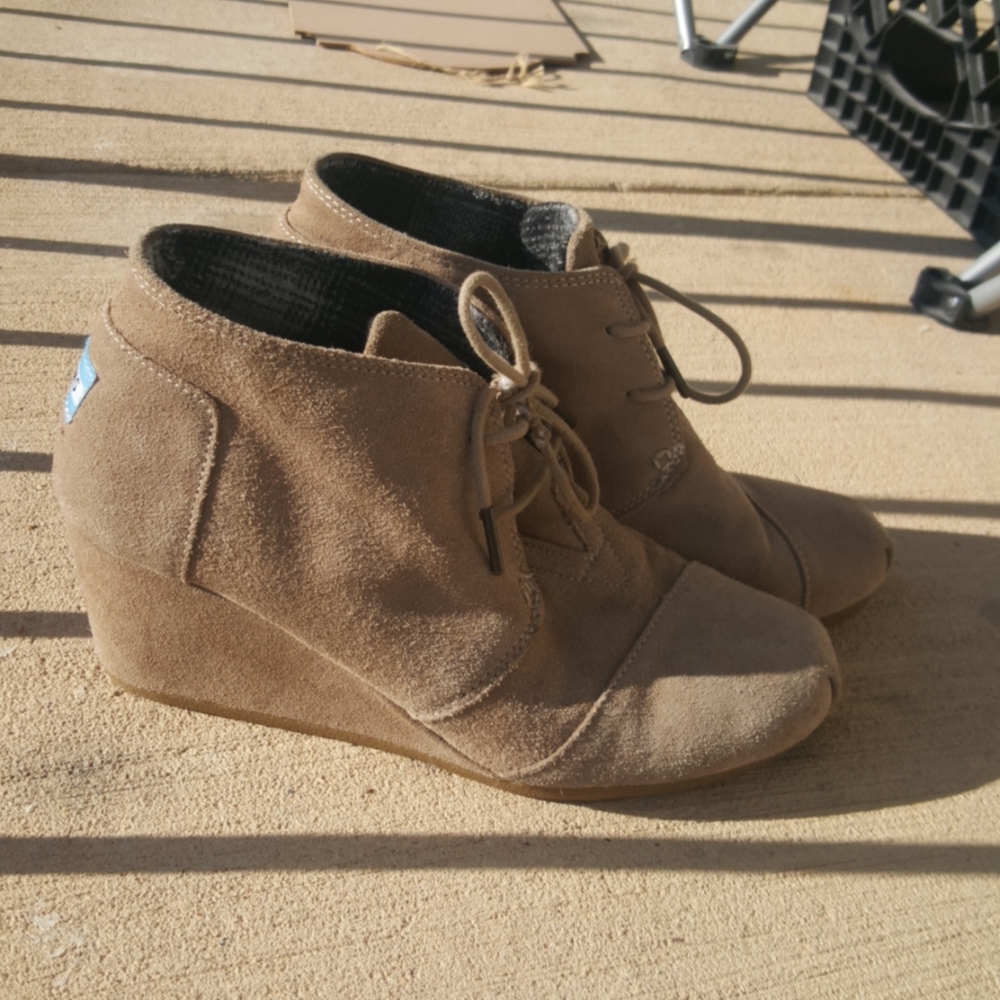 Toms Tan Booties